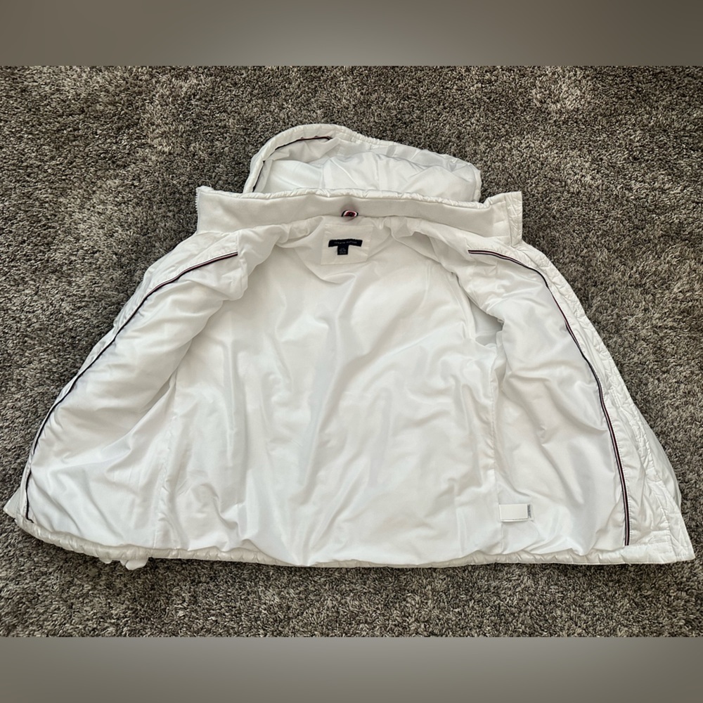 Tommy Hilfiger kids white puff Jacket - Picture 3 of 5